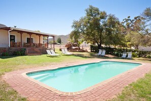 Outdoor pool - Red Stone Hills (Oudtshoorn)