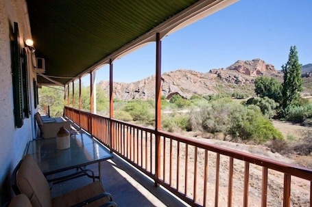 Terrace/patio. Red Stone Hills