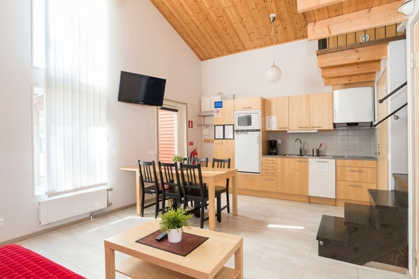 Stuga | Eget kök | Kylskåp, ugn, spishäll och diskmaskin