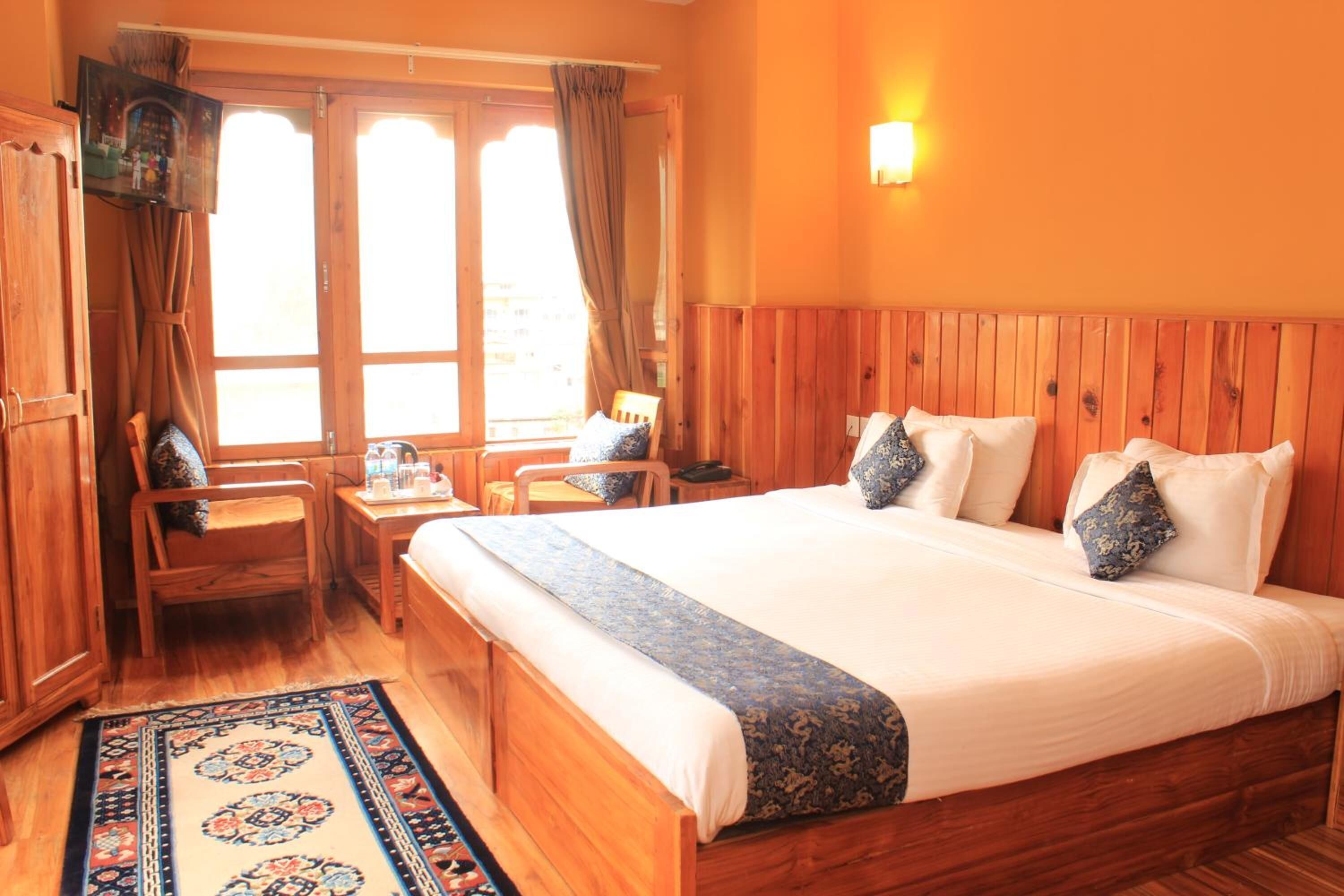 Photo - Hotel Khamsum