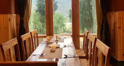 Hotel Khamsum