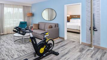 办公桌、笔记本电脑工作区、熨斗/熨衣板、免费 WiFi