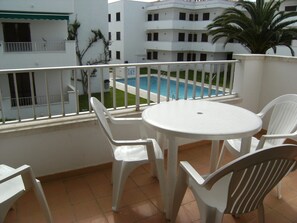 Familienapartment, 2 Schlafzimmer, Poolzugang, Gartenblick | Ausblick vom Zimmer