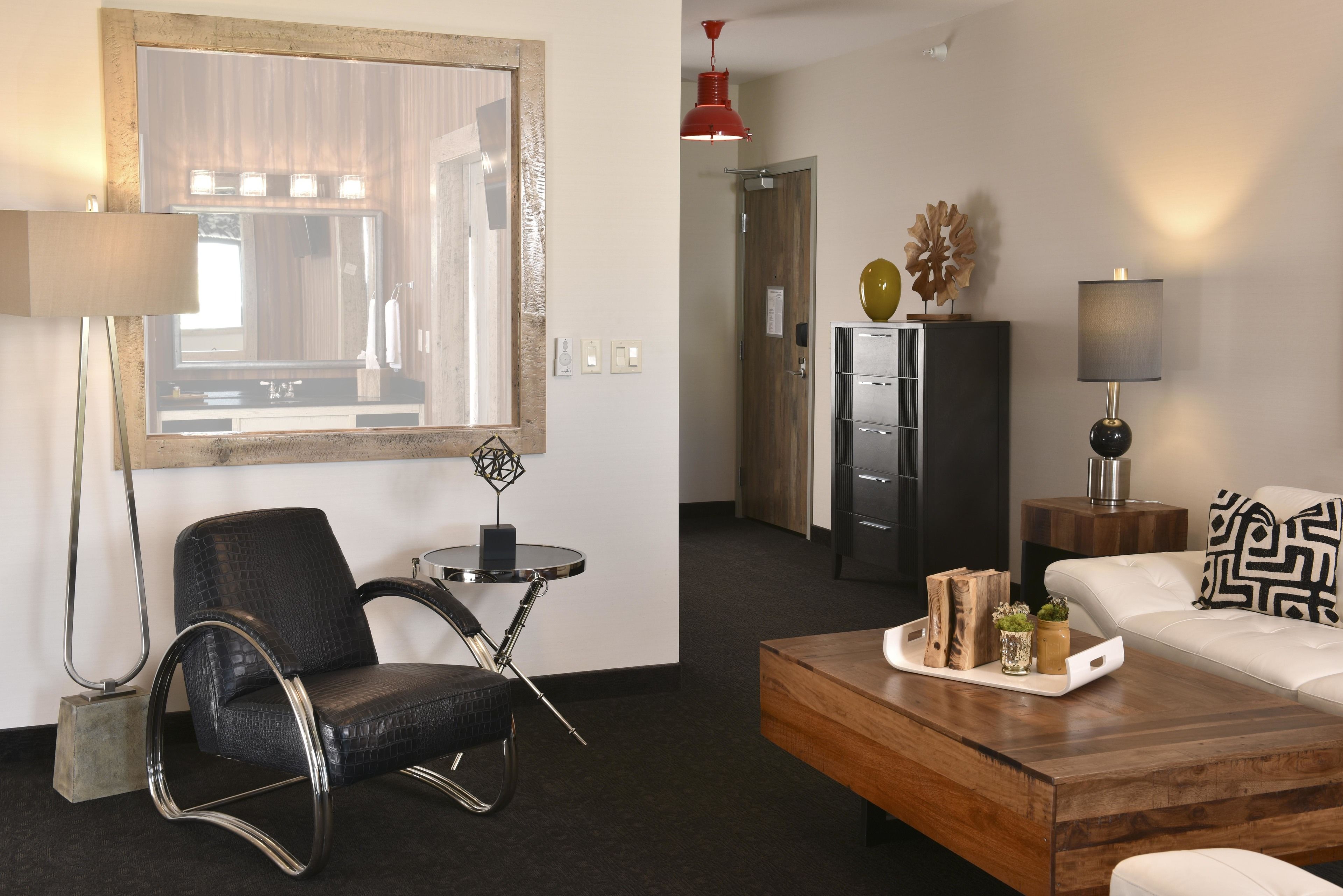 cosmo suite | living area | lcd tv