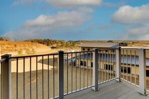 Suite ejecutiva, 1 cama King size, hidromasaje | Terraza o patio