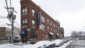 Bagian depan properti