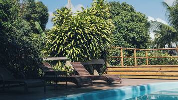 Outdoor pool, pool loungers