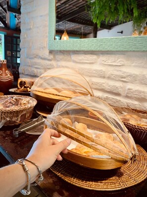 Free daily buffet breakfast - Pousada Sossego (Tibau do Sul)