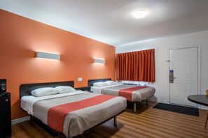 Free WiFi, bed sheets - Motel 6 Sudbury, ON (Sudbury)