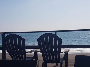 Breakfast, lunch, dinner served; local and international cuisine - Isla Parlama Boutique Hotel (Chiquimulilla)