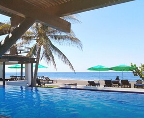 Front of property - Isla Parlama Boutique Hotel (Chiquimulilla)