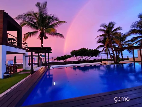 3 outdoor pools, sun loungers - Isla Parlama Boutique Hotel (Chiquimulilla)