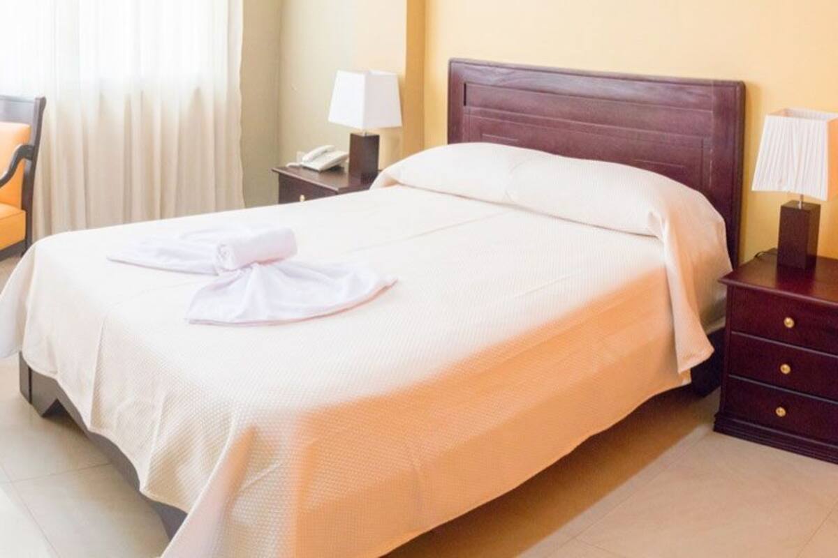 Honeymoon Suite, Private Bathroom, Mountain View