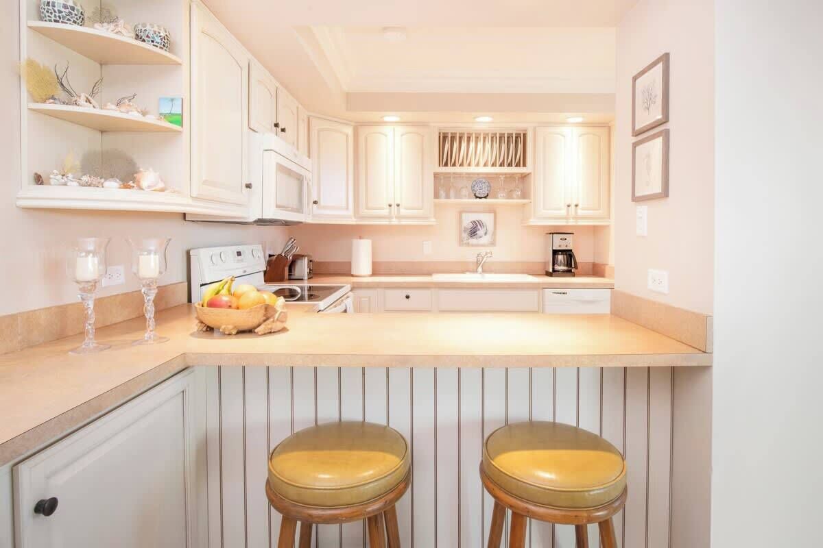 雪櫃、微波爐、焗爐、爐具