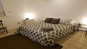 2 bedrooms, desk, iron/ironing board, travel crib