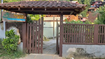 Entrada de la propiedad