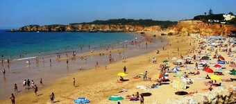 2 Bedroom Apartment, few Minutes From Beautiful Beaches, Enjoy Algarve sun