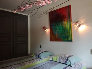 1 bedroom, free WiFi, bed sheets - DROME-LIMIT VAUCLUSE-GÎTE WITH SWIMMING POOL - PANORAMIC VIEW (Vinsobres)