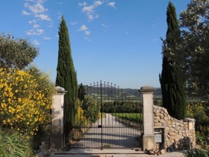 Property grounds - DROME-LIMIT VAUCLUSE-GÎTE WITH SWIMMING POOL - PANORAMIC VIEW (Vinsobres)