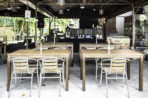 Restaurant - Pegasus Hotel (Singapore)