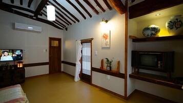 Room (Haezam) | Free WiFi