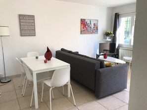 TV, table tennis, stereo - 2 room apartment of 45m2 in villa St Raphael Boulouris (Saint-Raphaël)