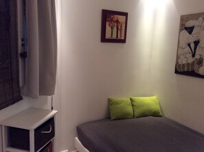 1 bedroom, desk, iron/ironing board, free WiFi - Residence of the Guardian Angel, Beachfront apartment, Villefranche / Mer (Villefranche-sur-Mer)