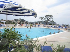 Pool - Residence of the Guardian Angel, Beachfront apartment, Villefranche / Mer (Villefranche-sur-Mer)