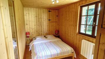 1 sovevĂŠrelse, strygejern/strygebrĂŠt, gratis Wi-Fi, sengetĂžj