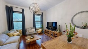 TV connectée, livres, chaîne hi-fi, imprimantes