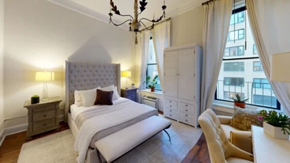 3 bedrooms, desk, iron/ironing board, travel cot