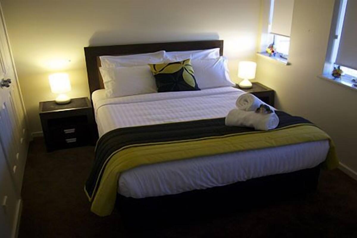 Comfort-Penthouse, 2 Schlafzimmer, Meerblick, am Strand | Schallisolierte Zimmer, kostenloses WLAN, Bettwäsche