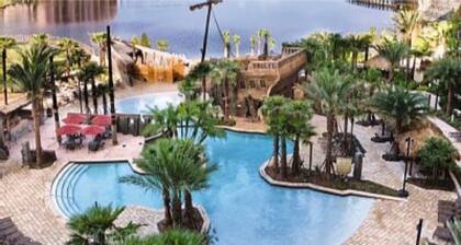 Holidays at Disney! Bonnet Creek Family Fun! 3 Bedroom Deluxe Fun! Pool! River!