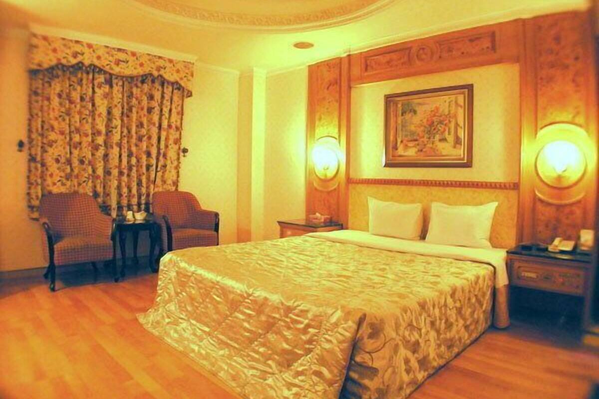 Economy Double Room | Rollaway beds (surcharge), bed sheets