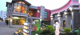 Changsing Business Motel