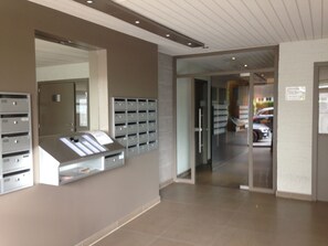 Lobby - Knokke- Albert Plage Superb 1 bedroom, 2a4per apartment 50m from the seaside, south facing (Knokke-Heist)