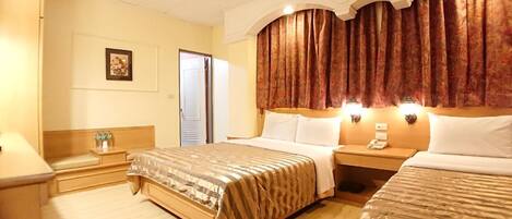 Standard-Vierbettzimmer