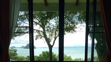 Vue sur la plage/lâocĂ©an