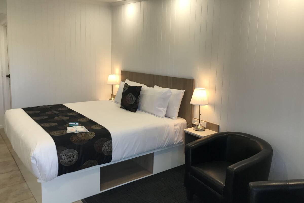 Chambre Exécutive | Minibar, espace de travail pour ordinateur portable