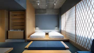 小型套房, 私人浴室 (Japanese-style) | 1 多间卧室、高档床上用品、羽绒被、遮光窗帘