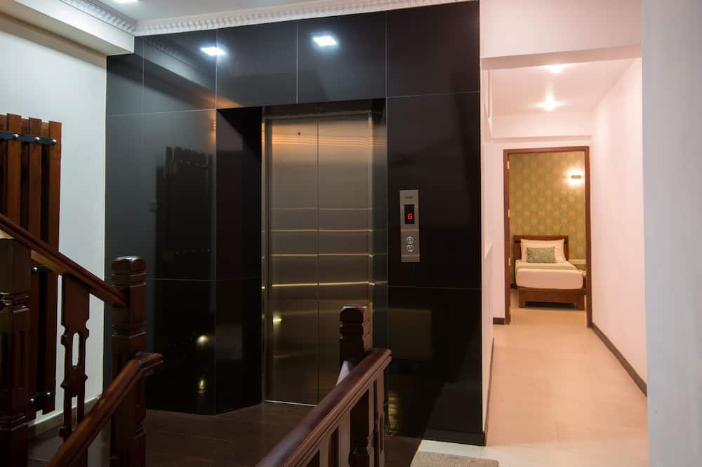 Ceyloni City Hotel