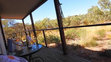 Mökki (Tin Cottage) | Näkymä parvekkeelta