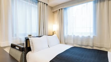 Ropa de cama de alta calidad, cubrecamas y escritorio