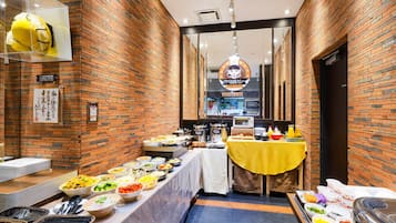 Desayuno buffet todos los días (con cargo)