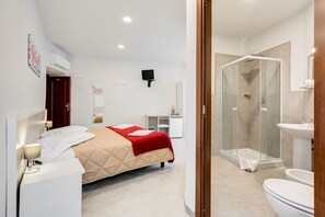 Minibar, individuell dekoriert, individuell eingerichtet