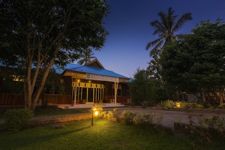 Standard Room | Garden view. Waisai Beach Hotel