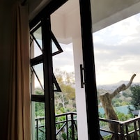 Desk, laptop workspace, soundproofing, iron/ironing board