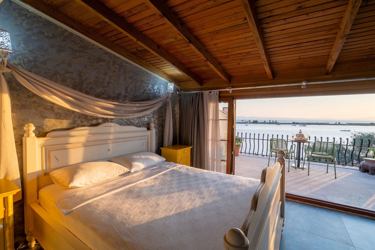 Quarto luxo, terraço, vista para o mar | Roupas de cama premium, frigobar, cofres nos quartos