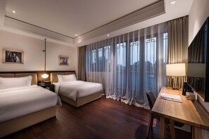 Superior Twin Room | 1 bedroom, free minibar items, in-room safe, blackout drapes - ManXin Qianmen Courtyard Hotel (Beijing)