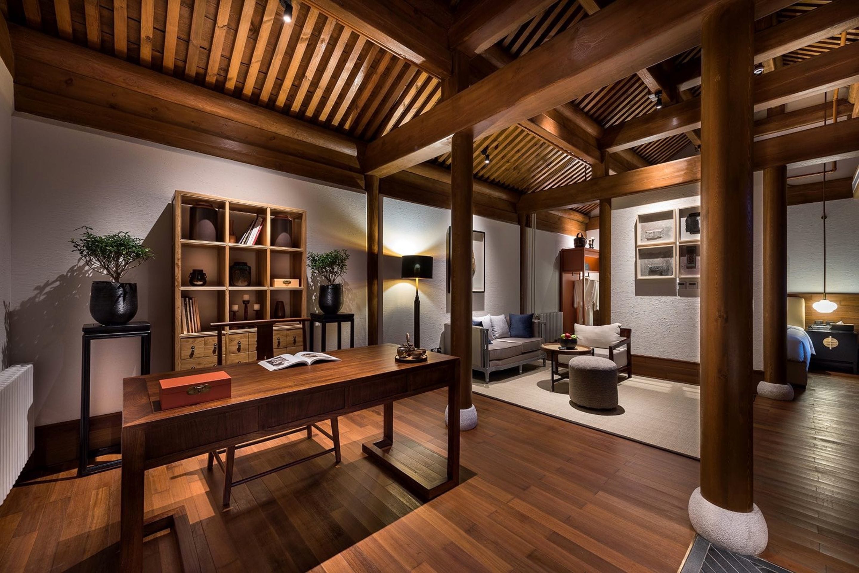 Suite | 1 bedroom, free minibar items, in-room safe, blackout curtains